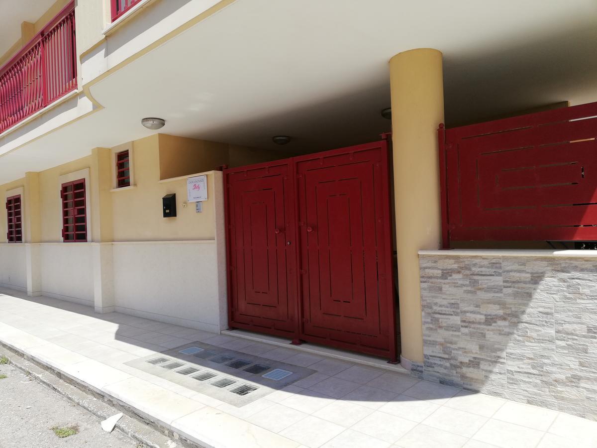 Casa Vacanze Stefy Polignano a Mare Exterior photo